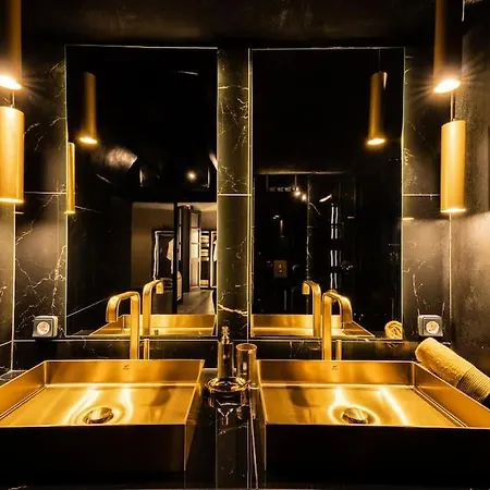 Cooper's Cave House With Heated Jacuzzi Βίλα