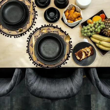 Cooper's Cave House With Heated Jacuzzi Villa