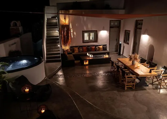 Cooper's Cave House With Heated Jacuzzi