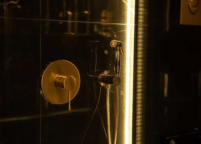 Cooper's Cave House With Heated Jacuzzi Villa *