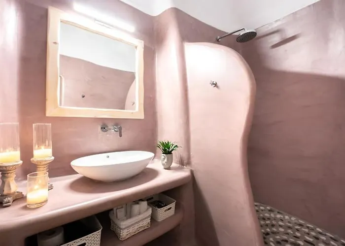 Cooper's Cave House With Heated Jacuzzi