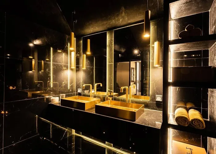 Cooper's Cave House With Heated Jacuzzi *