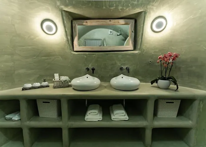 Cooper's Cave House With Heated Jacuzzi *