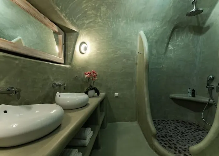 Cooper's Cave House With Heated Jacuzzi Villa