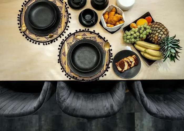 Cooper's Cave House With Heated Jacuzzi Villa