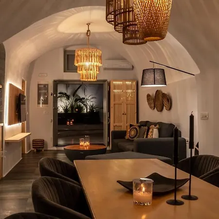 Cooper's Cave House With Heated Jacuzzi *